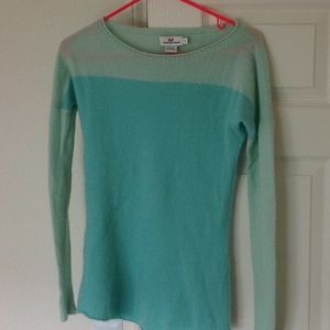 Vineyard vines two toned sweater